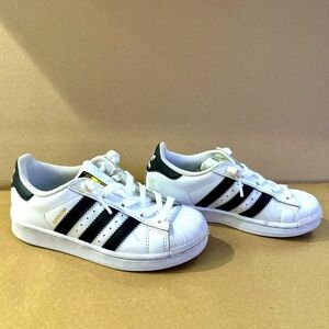 Adidas Superstar size 11 kids